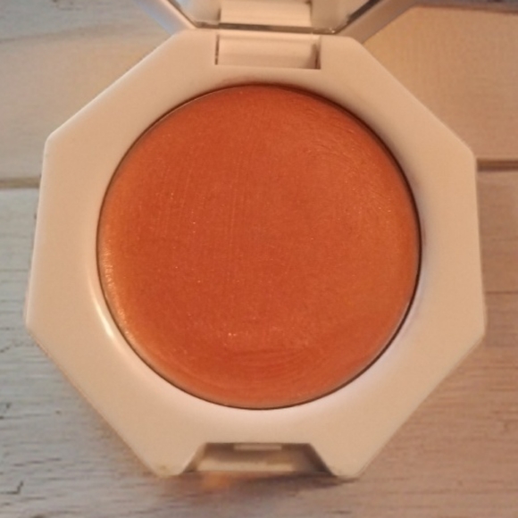 Fenty Beauty Makeup New Fenty Beauty Cheeks Out Freestyle Cream